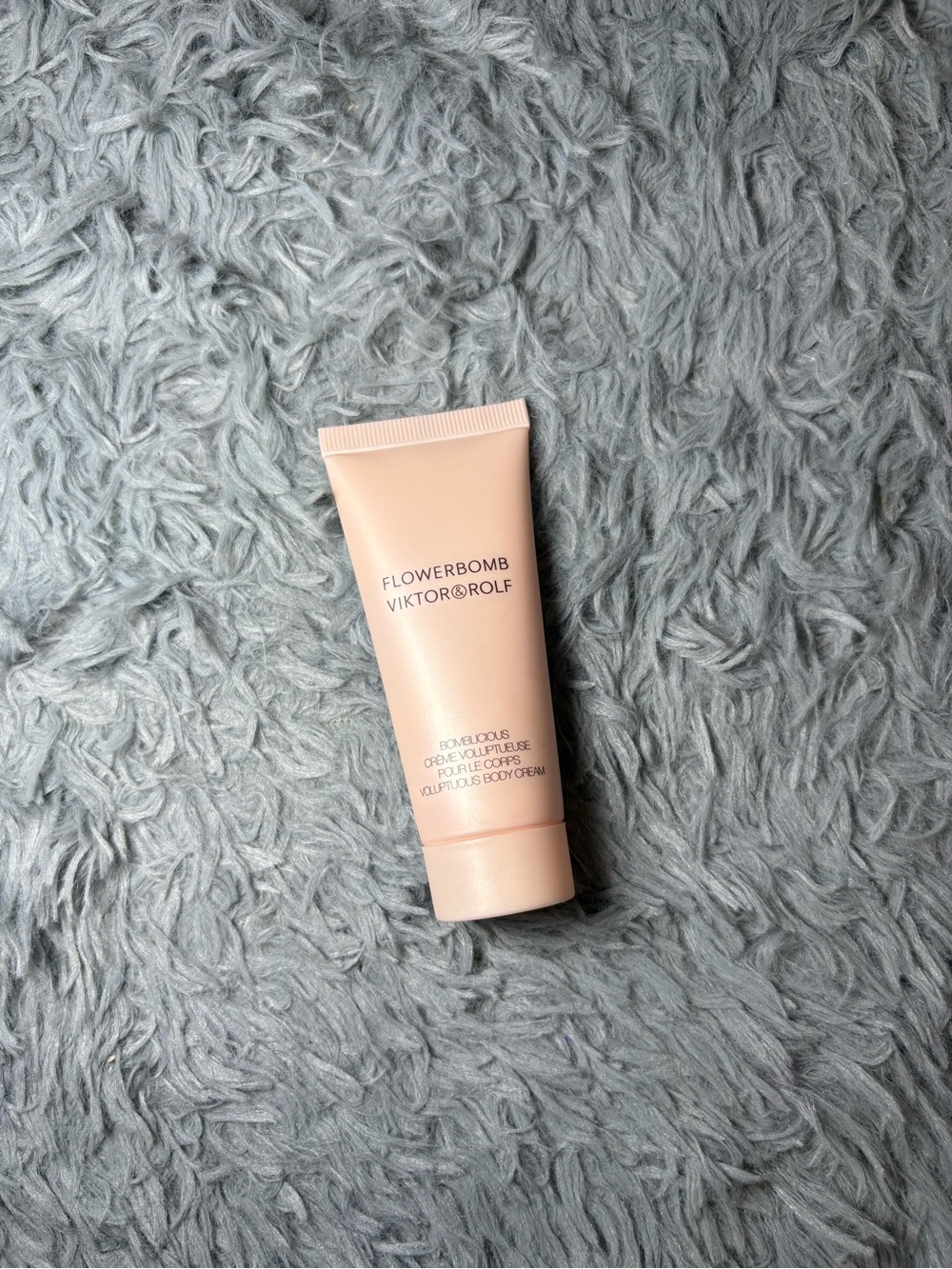 Viktor & Rolf Flowerbomb Silky Body Cream - Pale Pink